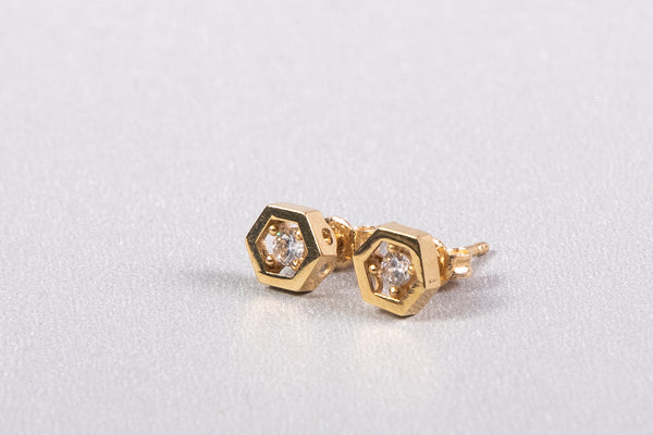 Quimera Aretes Studs Hexagono Zircon 18K